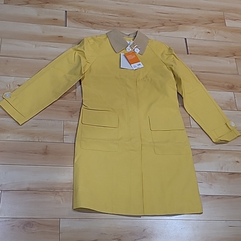Isaac Mizrahi women's size small yellow thin cloth jacket
